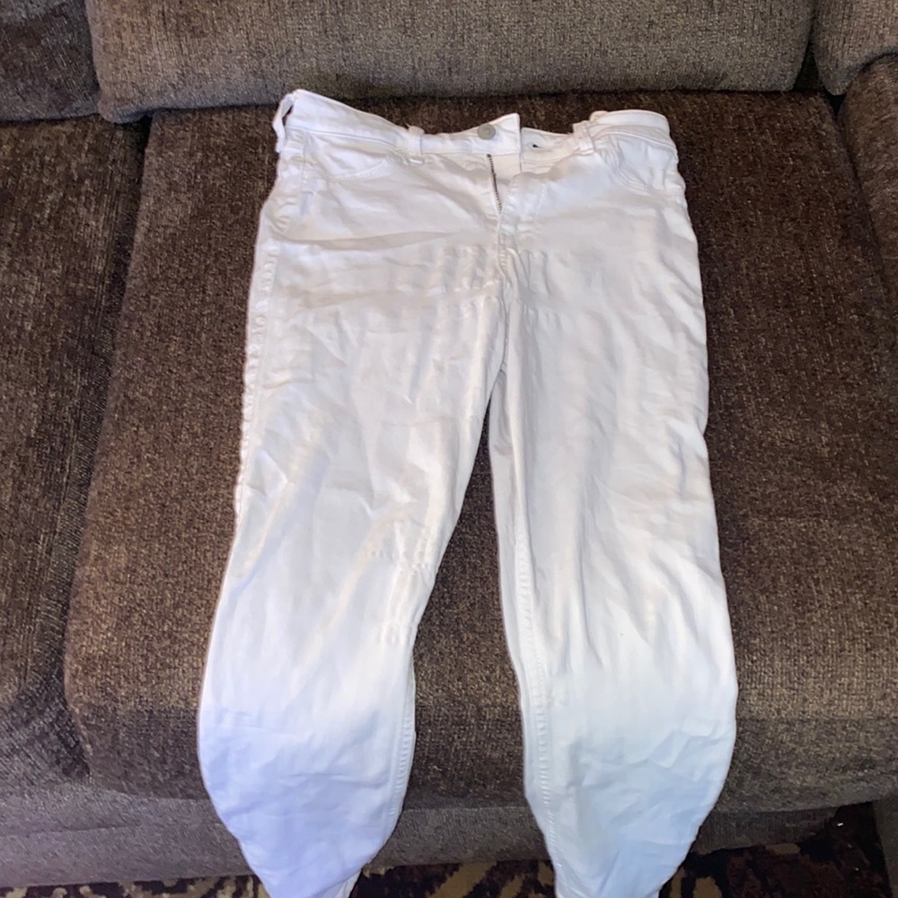 hollister white jeans worn a lot in good condition size 5short